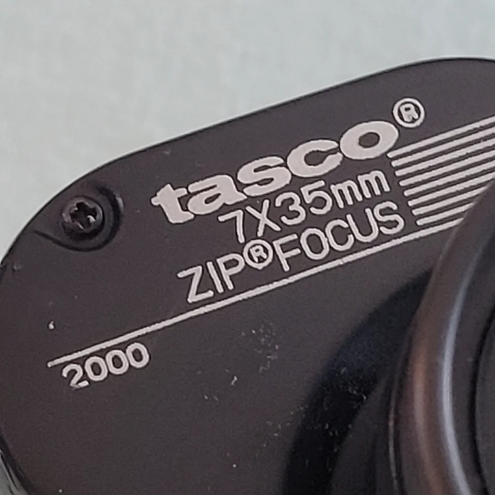 Vintage, Tasco Binoculars, zip 7X35WA Focus 2000.420 Ft 1000 Yards 140M/1000M